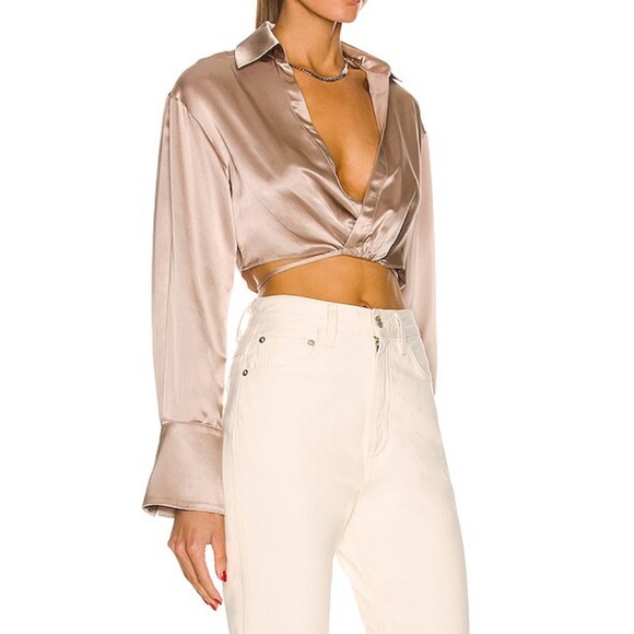 Stunning silk crop blouse with waist tie, deep neckline & elegant sleeves. New. - Picture 4 of 5
